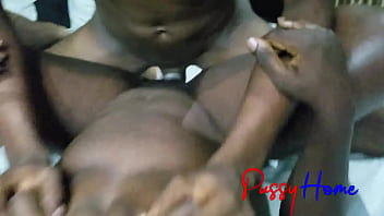 Dihardcore Di Set Porno Pertamaku – Gaya Gila Bikin Aku Nggak Bisa Berhenti Merintih