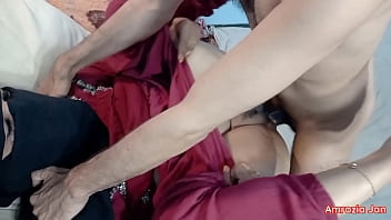 Adik Ipar India Berjilbab, Memek Mulusnya Ditusuk Ganas Kontol Besar Kakak Ipar