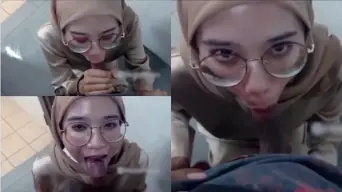 Gadis Berhijab Pns Goyang Kontol Di Toilet