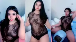 Helena Carlin Menggoda Dengan Baju Transparan Yang Membuat Nafsu Bergolak