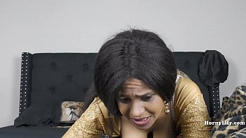 Anak Tiri Tak Bisa Menahan Diri, Akhirnya Nikmati Badan Ibu Tiri