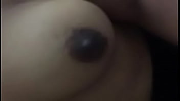 Puting Susu Gelap Yang Menggoda