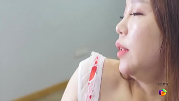Model Cantik Menggoda Di Audisi Eksklusif
