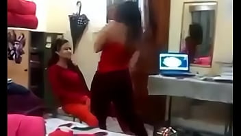Garam Masti: Hostel Ke Andar Ka Maza