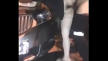 Gadis Tiongkok Panas Menggoda Di Jalanan