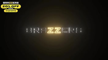 Minyak Membasahi Tubuhnya Di Hari Jadi, Nikmati Diskon Eksklusif Di Situs Resmi Egypt/brazzers Dengan Kode Xvpromo