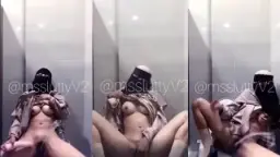 Hijab Genit Mengocok Memek Sampai Muncrat Deras