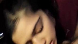 Video Mesum Telugu: Gadis Jalang Mengisap Kontol Ayah Tirinya
