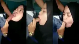 Hijabers Candu Mengisap Kontol