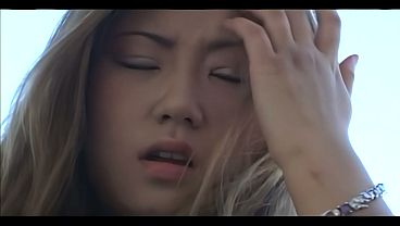 Kecuali Kalau Tujuannya Untuk Menggoyang Dua Editor Horny Yang Lagi Bikin Film Terbarunya!