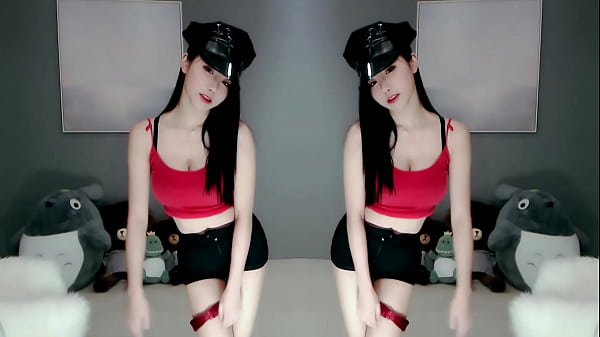 Cô Gái Trung Quốc Quyến Rũ đắm Mình Trong Cuộc Yêu Nồng Nhiệt Giữa Biển Khơi