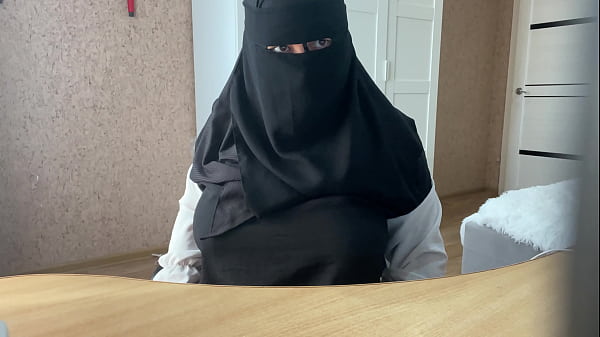 Ibu Arab Menggoda Diri Sendiri Secara Langsung Di Obrolan Web