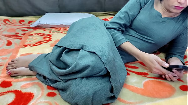 Gadis Punjabis Ngentot Teman Suami, Pussy Desi Ketat Basah Digoyang Keras Pakai Audio Punjabis