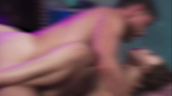 Gadis Blonde Milf Bergairah Mengumbar Nafsu Liar Dengan Adik Ipar Dalam Adu Mesra Yang Membara