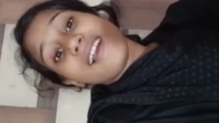 Gadis Bangladesh Manis Mengerang Saat Memainkan Memeknya
