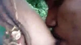 Video Panas Adegan Mesra Di Alam Terbuka Odisha