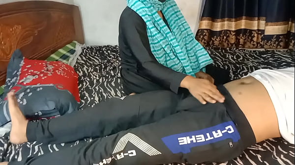 Gairah Terlarang: Aku Dan Teman Sekolah Anak Tiriku Yang Lebih Tua