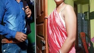 Video Aunty Montok Ngentot Sales, Crot Di Depan Pintu.