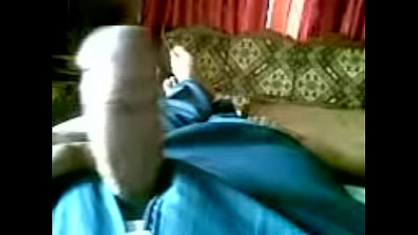 PEREMPUAN MEMEGANG MEMEK NYA CANTIK