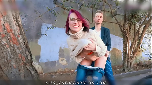 Kisscat Sarapan Cinta Sosis – Agen Umum Jambret Cewek Rusia Buat Ngentot Di Luar