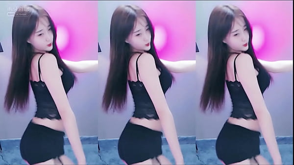 Em Trung Quốc Nóng Bỏng Nhảy Múa Trong Bộ Thang áo Ren đen Quyến Rũ