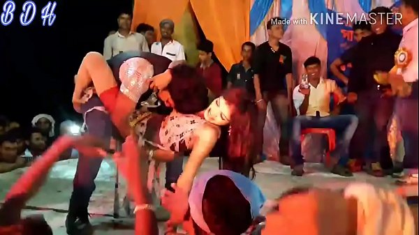 Tarian Arkestra Bhojpuri, Goyangannya Bikin Nafas Sesak, Pinggul Ngebut Bikin Meleleh!
