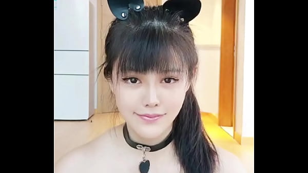 【原声验证】上海女m萌面乖兽皮革调教实录—妩媚妆认主仪式，极品美奴风骚献身，清纯外表下的欲火缠绵