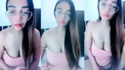 Uting Coklat Jembut Memek Cella Mango, Becek Basah Kena Colok