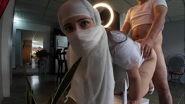Ngentot Kerasa Abis, Cewek Jilbab Dikocok Sampe Crot Di Lubang Pantatnya