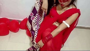 Baru Aja Nikah, Istri India Pake Sari Merah, Ngerayain Valentine Bareng Suami Desi – Bokep Hindi Hot Abis