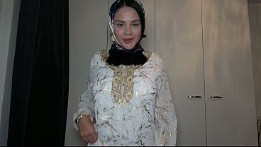 Pov – Ngencengin Kakak Tiri Muslimah Berhijab Yang Romantis