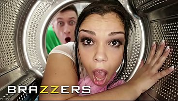 Brazzers – Para Bintang Besar Brazzers Terjebak Skenario Liar, Berujung Ngentot Brutal Di Kompilasi Ini