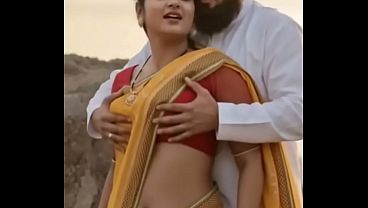 Bhabhi Desi Saree, Payudara Ditekan, Cinta Basah Kering.