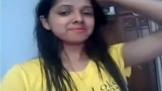 Video Cewek Desi Kesepian Colmek Sambil Merem Mek