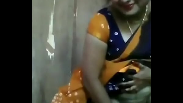 Desi Bhabhi, Bikin Lo Ngiler Sama Gerak-geriknya Yang Bikin Panas.