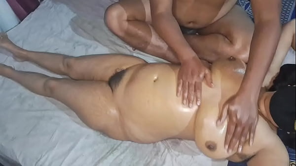 Tonton Bhabhi India Lagi Nikmatin Pijat Bugil Tanpa Busana