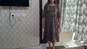 Desi Bhabhi Ko Randi Jaisa Zor Se Choda, Chikne Badan Ko Nanga Karke.