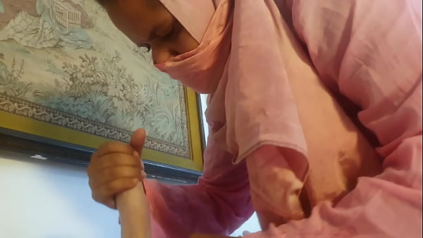 Desi Cewek Lagi Dapet Pijat Antarbangsa, Sampe Mulus Basah Kuyup.