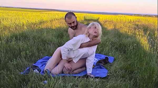 Public Anal Sex, Blonde Russian Cewe Panas Telan Mani Hangat Langsung Dari Sumbernya   Bonus 4 Dari 4