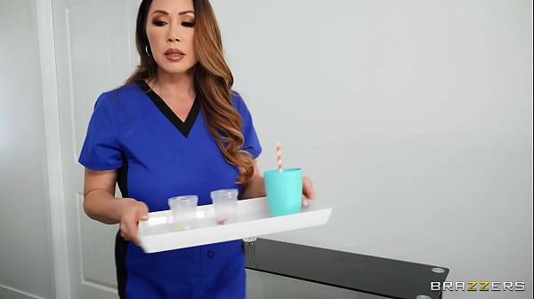 Ngemong Perawat Di Rumah Sakit, Crot Dan Cipratan Penuh / Tonton Di Zzfull.com/nurse