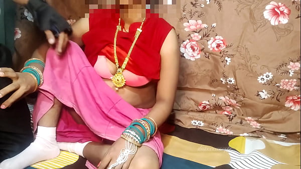 Baju Merah Ketat, Istri Desi Siap Digebuk Suami, Nafsu Panas Minta Digenjot.