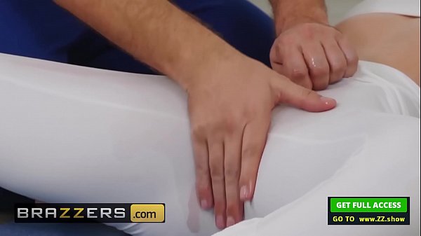 Ibu Tiri Dan Anak Tiriku Nge-seks Yoga Panas Banget – Brazzers