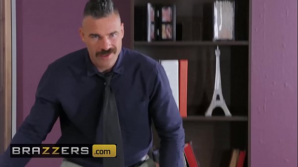 Tete Gede Di Kantor – Monique Alexander, Charles Dera – Bos Dikendaliin Remote – Brazzers