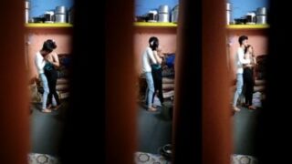 Istri Mesum Ketemu Tetangga Diam-diam Di Video Bokep Desi