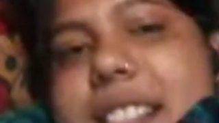 Telanjang Bulat, Chachi Desa Mainin Diri Sendiri Dengan Liar