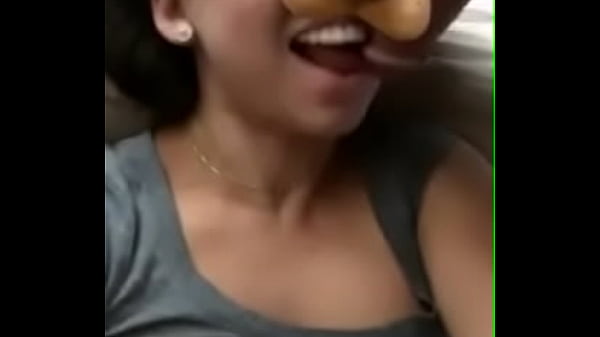 Cewek India Lagi Nyepong Kontol