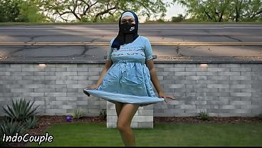 Hijab Mahasiswi Muslim Jogging Di Tempat Umum, Ngentot Bayaran Demi Uang