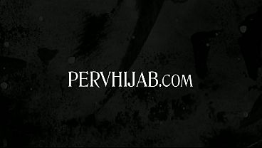 Ibu Tiri Muslim Ngajarin Anak Tiri Arab Yang Horny Nge-seks – Chloe Amour, Mira Luv, Arin Jones