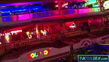 Gadis Bar Thailand Montok Dibawa Pulang, Kontol Gede Ngewe Bentar Doang.