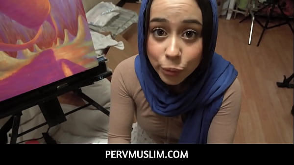 Gadis Arab Polos Dania Vegax Tinggalin Kakak Tiri Dengan Kontol Biru.